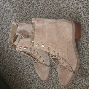 SOLE SOCIETY TAN SUEDE BOOTIES WITH SIDE ZIPPERS SIZE 10
